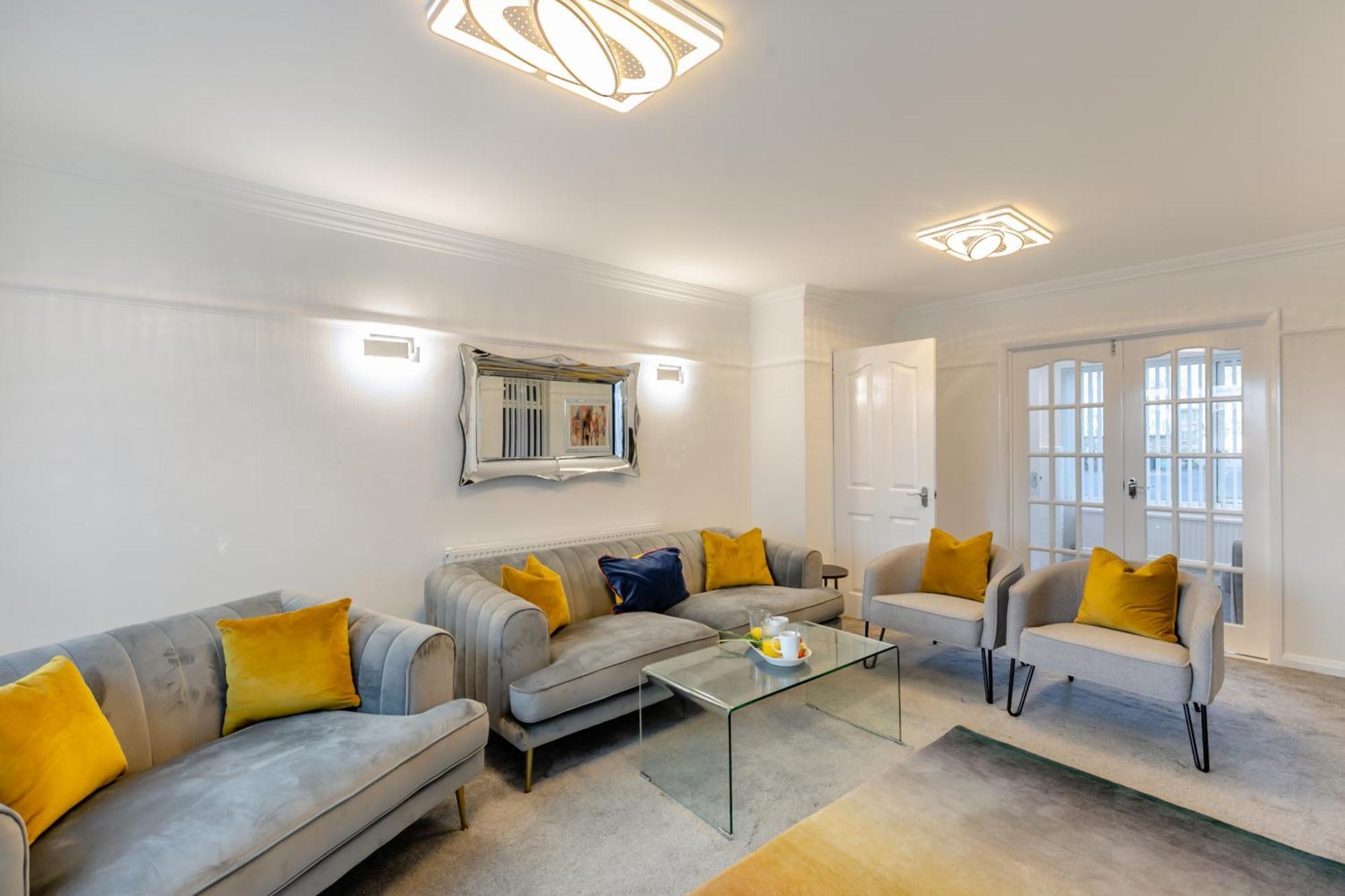 Robinswood House - A Beautiful Family Home Near The Cotswold Gloucester Eksteriør billede